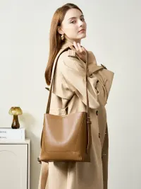 包包女包2025热销新款大容量斜挎包百搭真皮单肩高级感通勤水桶包 4